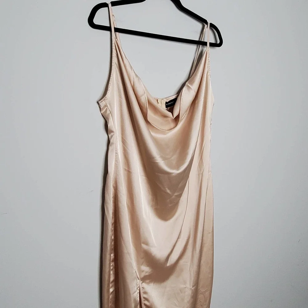 PRETTYLITTLETHING Champagne Satin Strappy Cowl Neck Sleeveless Midi Dress Sz 12 - Picture 6 of 8